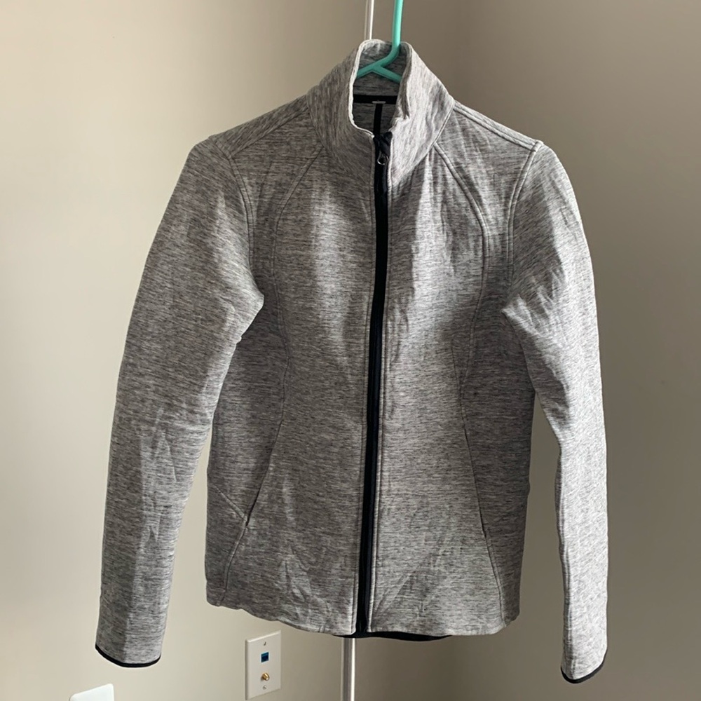 lululemon jacket • full zip •